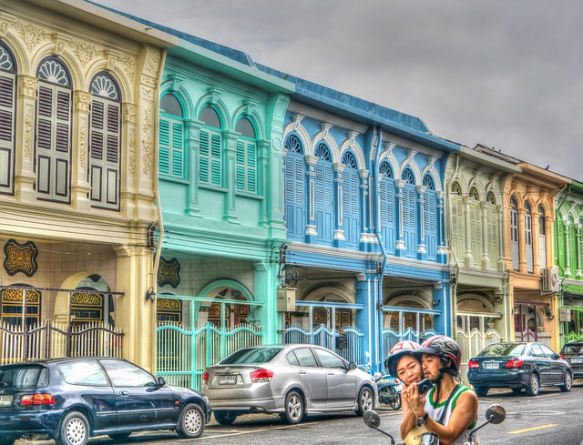 Phuket townin värikkäät talot