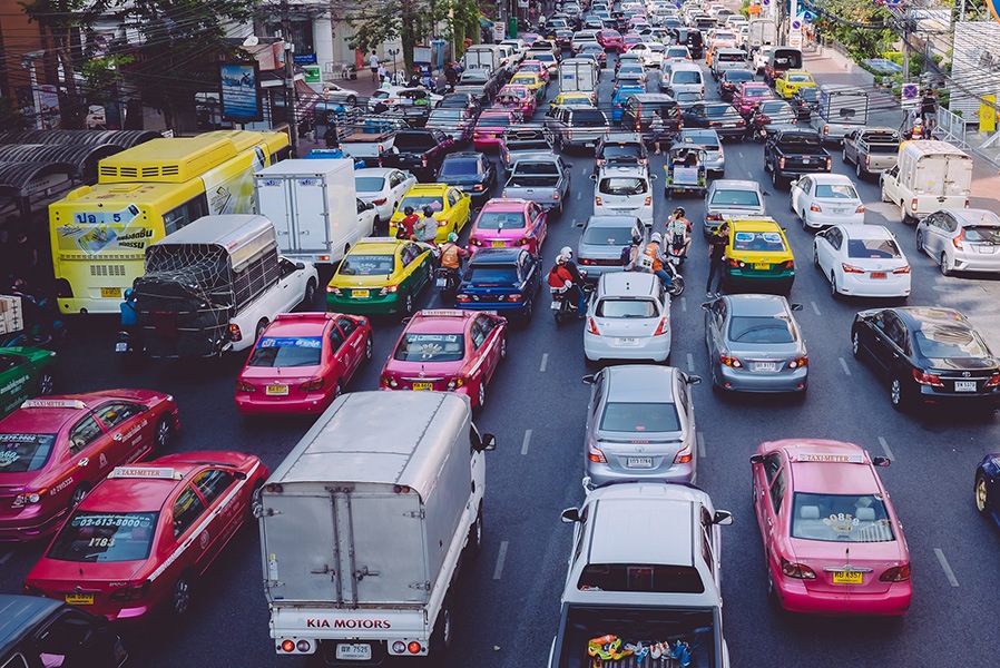 Taksit ovat Thaimaassa värikkäitä